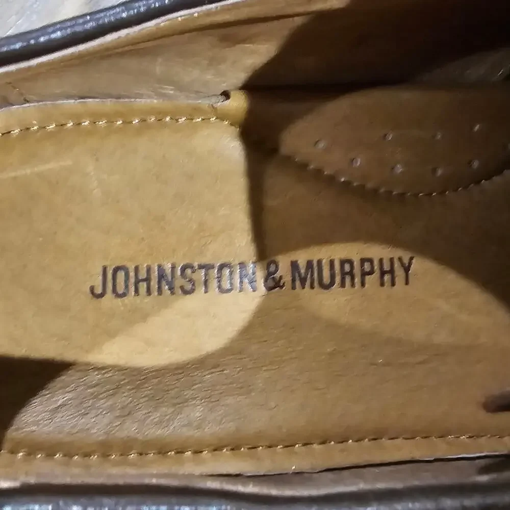 Johnston & Murphy Conard Embossed Wingtip 20-3894 Oak, Men's size 9m